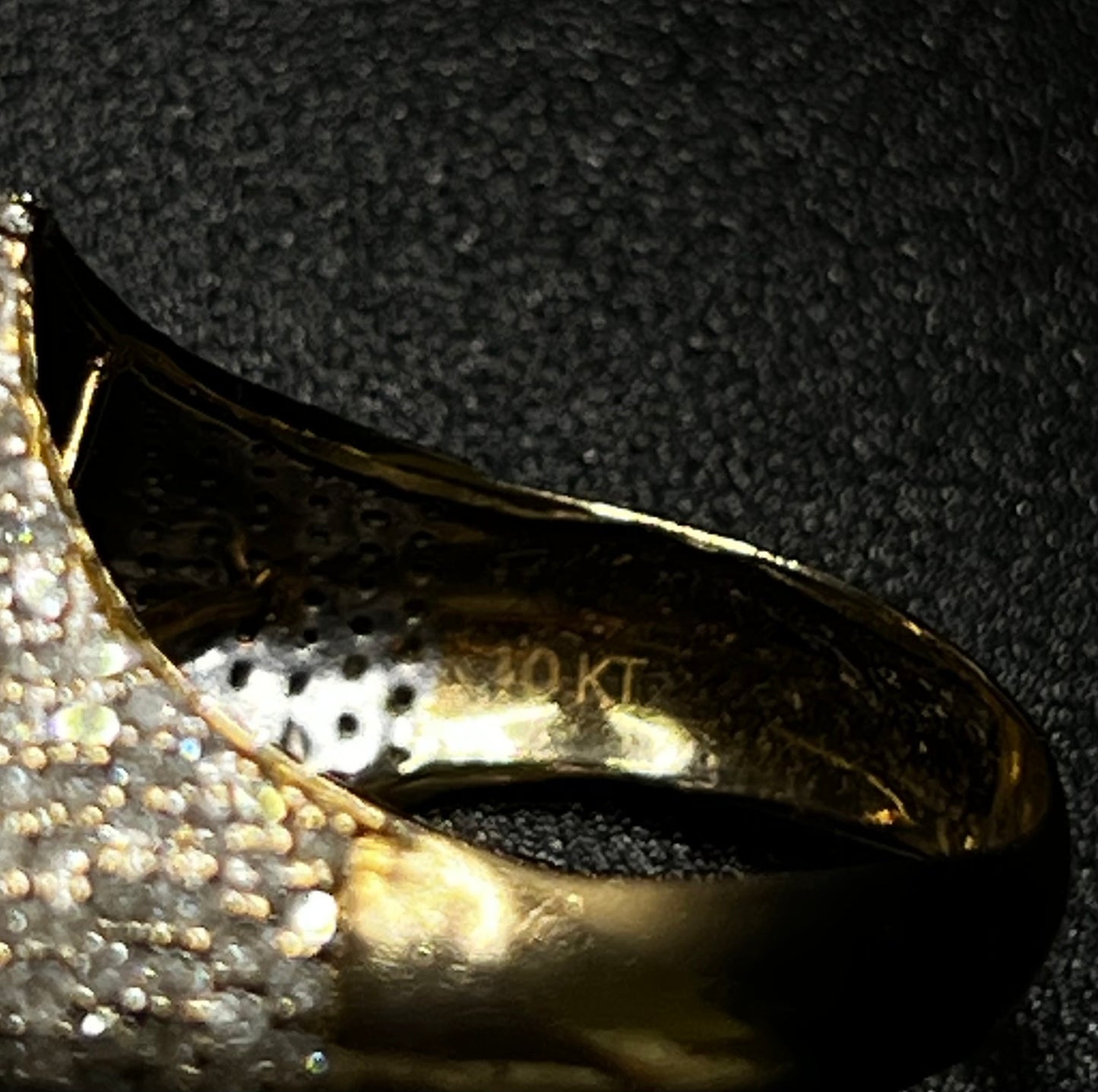 10Kt Gold Diamond Ring