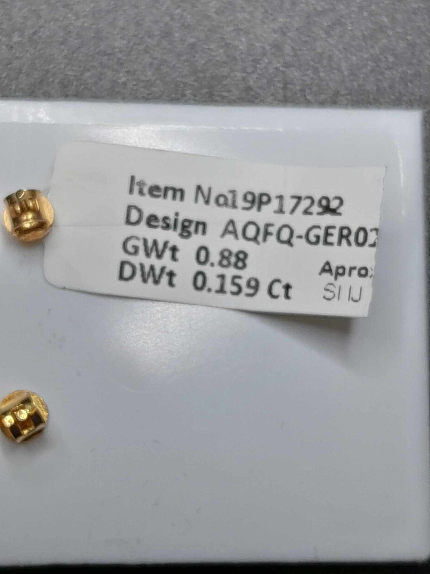 10Kt Gold Diamond Baguette Stud Earrings