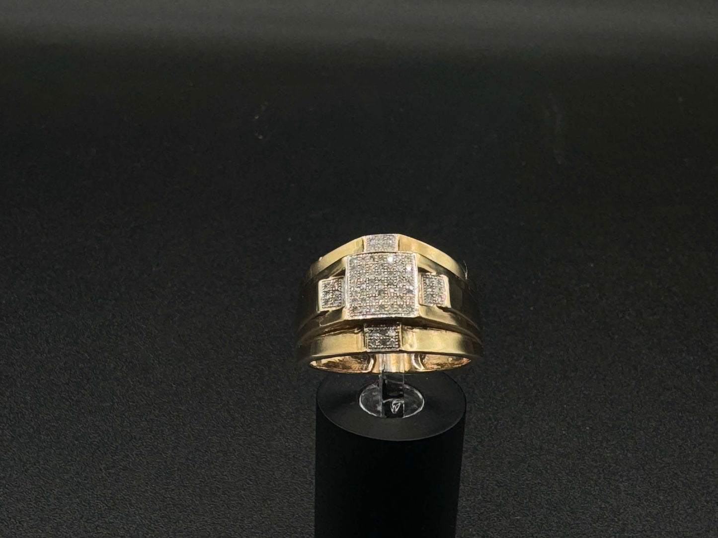10Kt Gold Diamond Ring