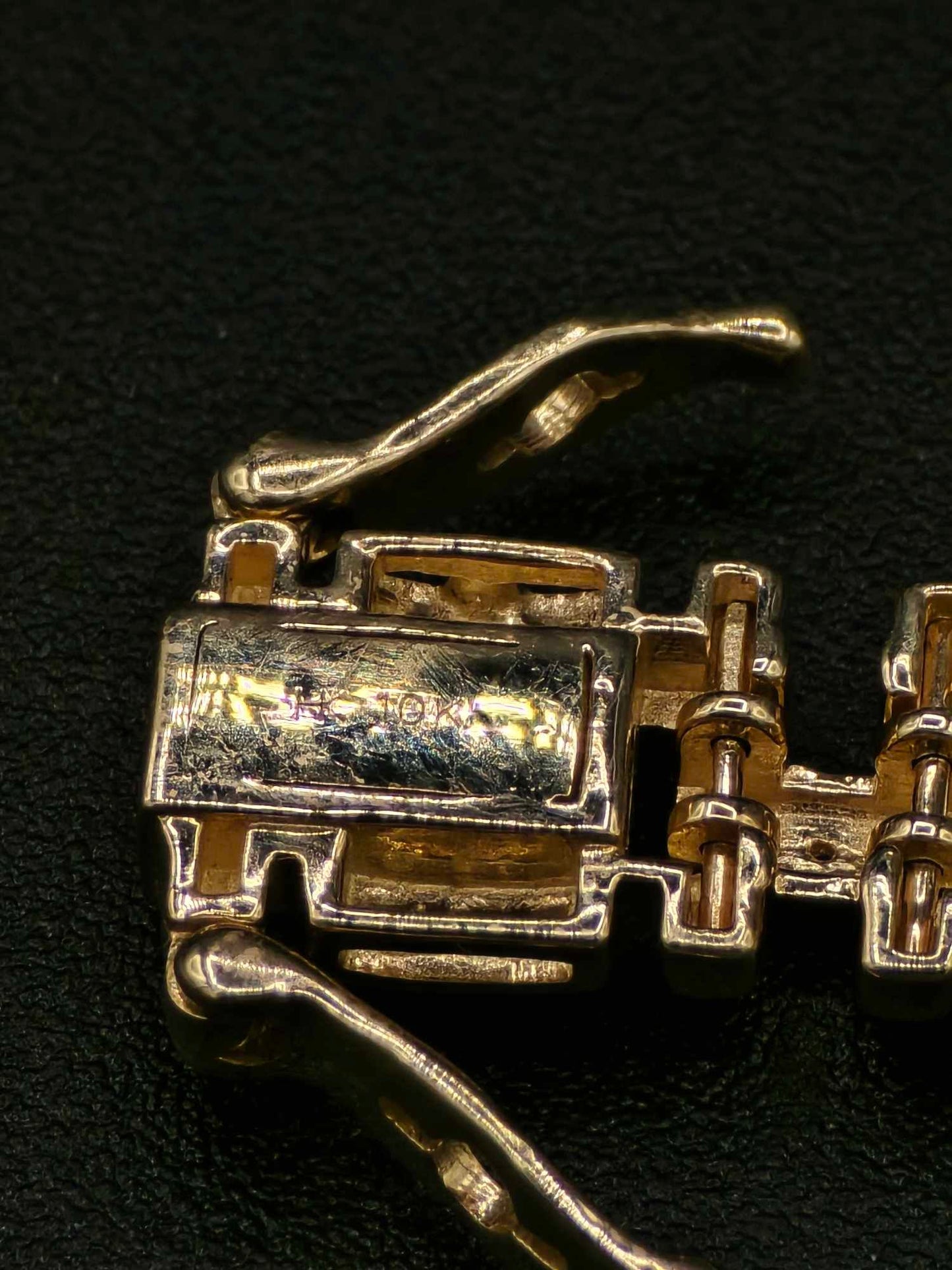 10Kt Gold Diamond Square Link Tennis Bracelet