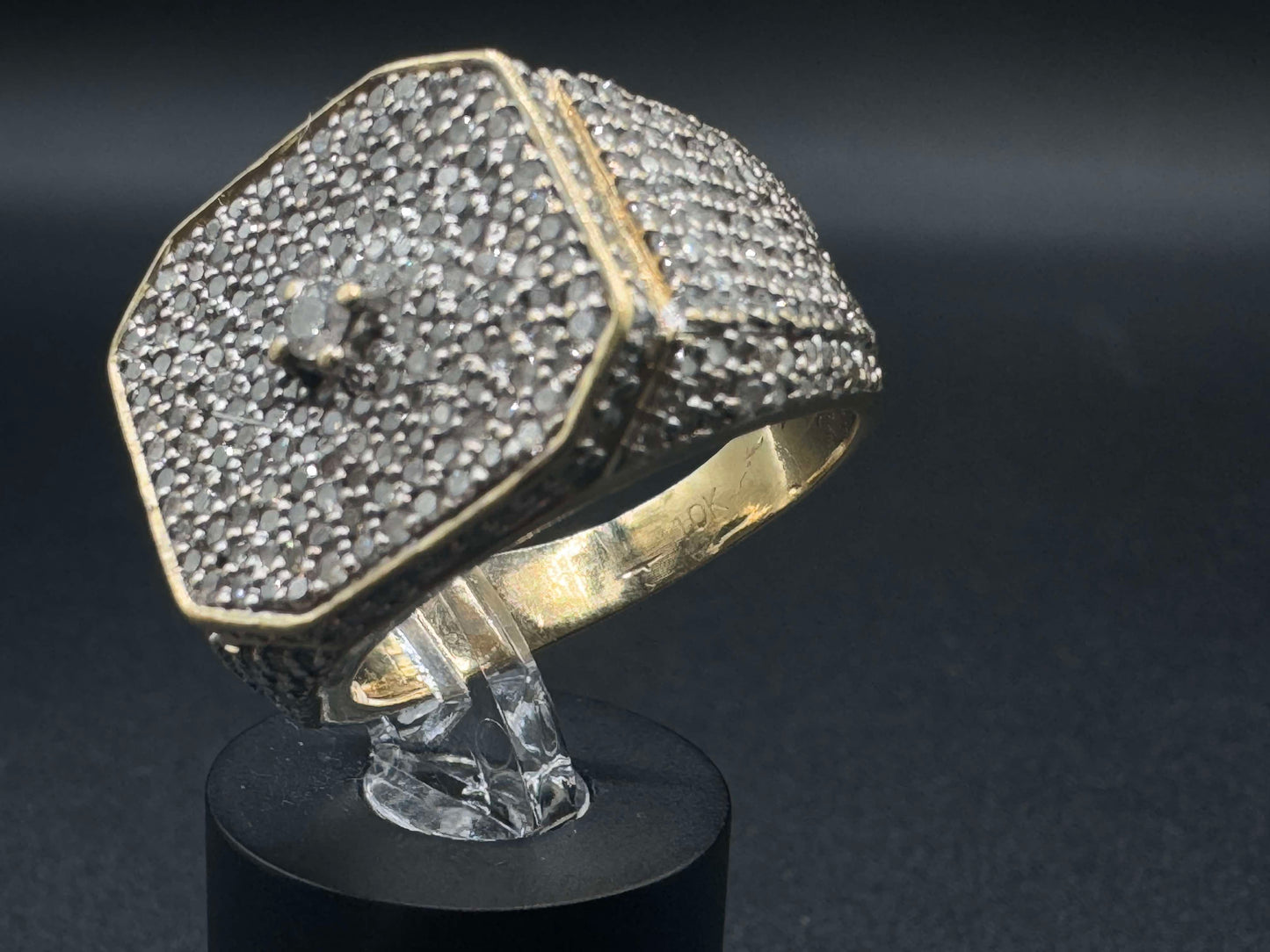 10Kt Gold Diamond Ring