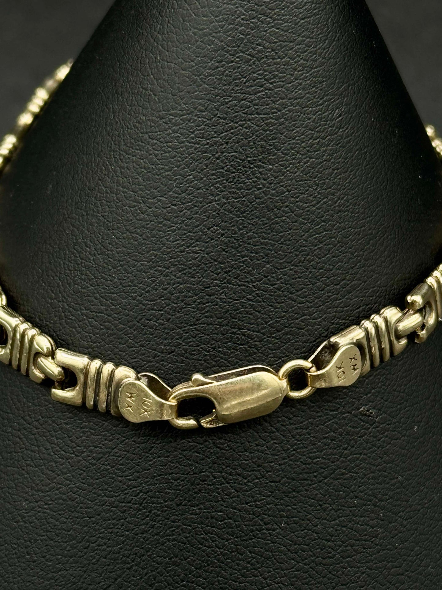 10Kt Gold 7.5" 6mm Byzantine Bracelet