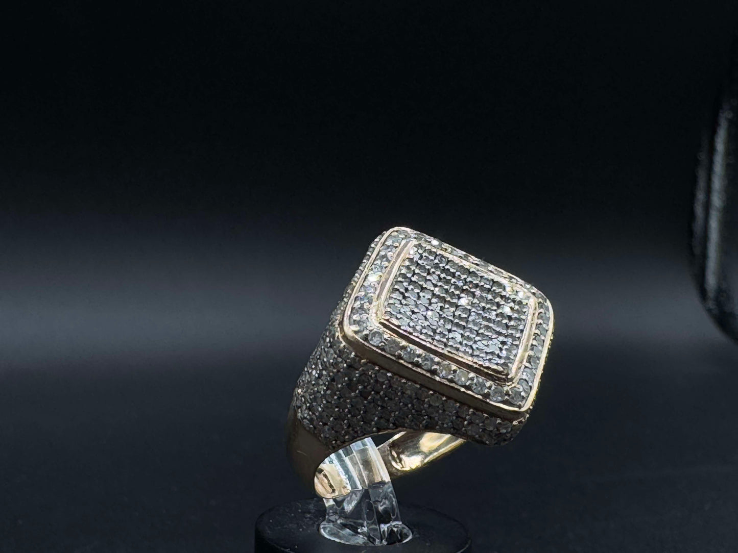 10Kt Gold Diamond Ring