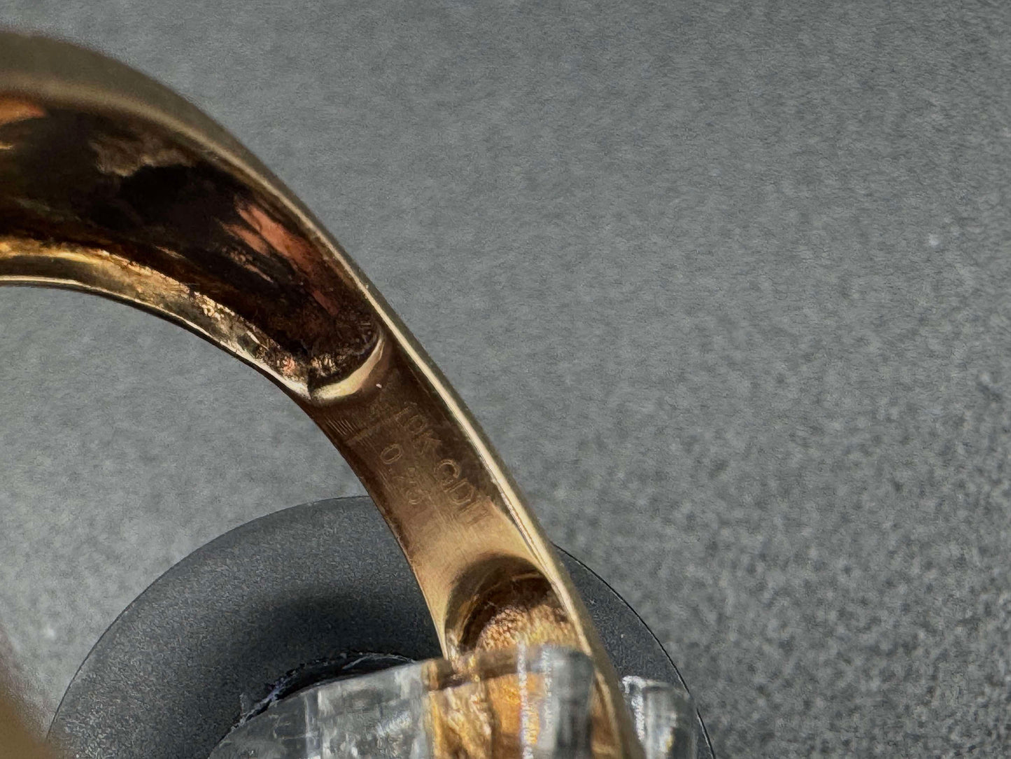 10Kt Gold Diamond Ring