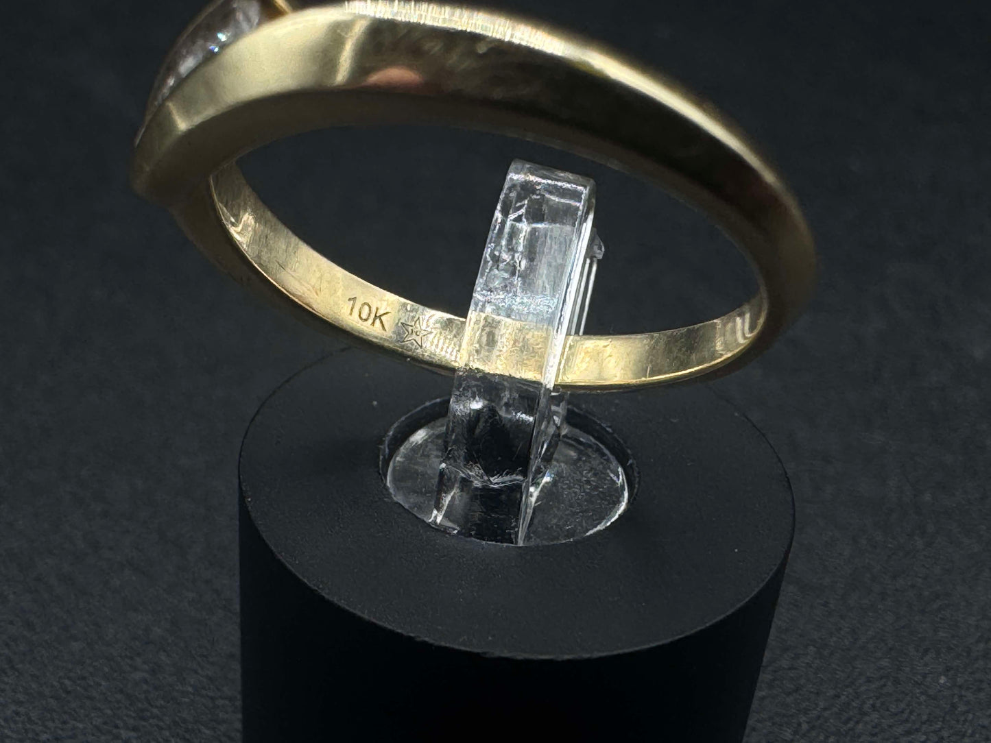 10Kt Gold Diamond Ring