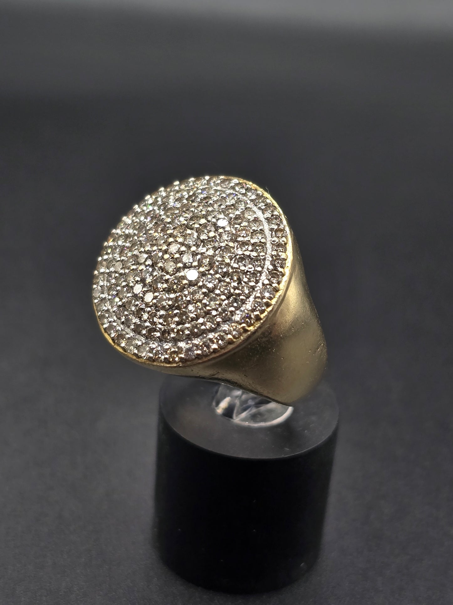 10kt Gold Diamond Circle Ring