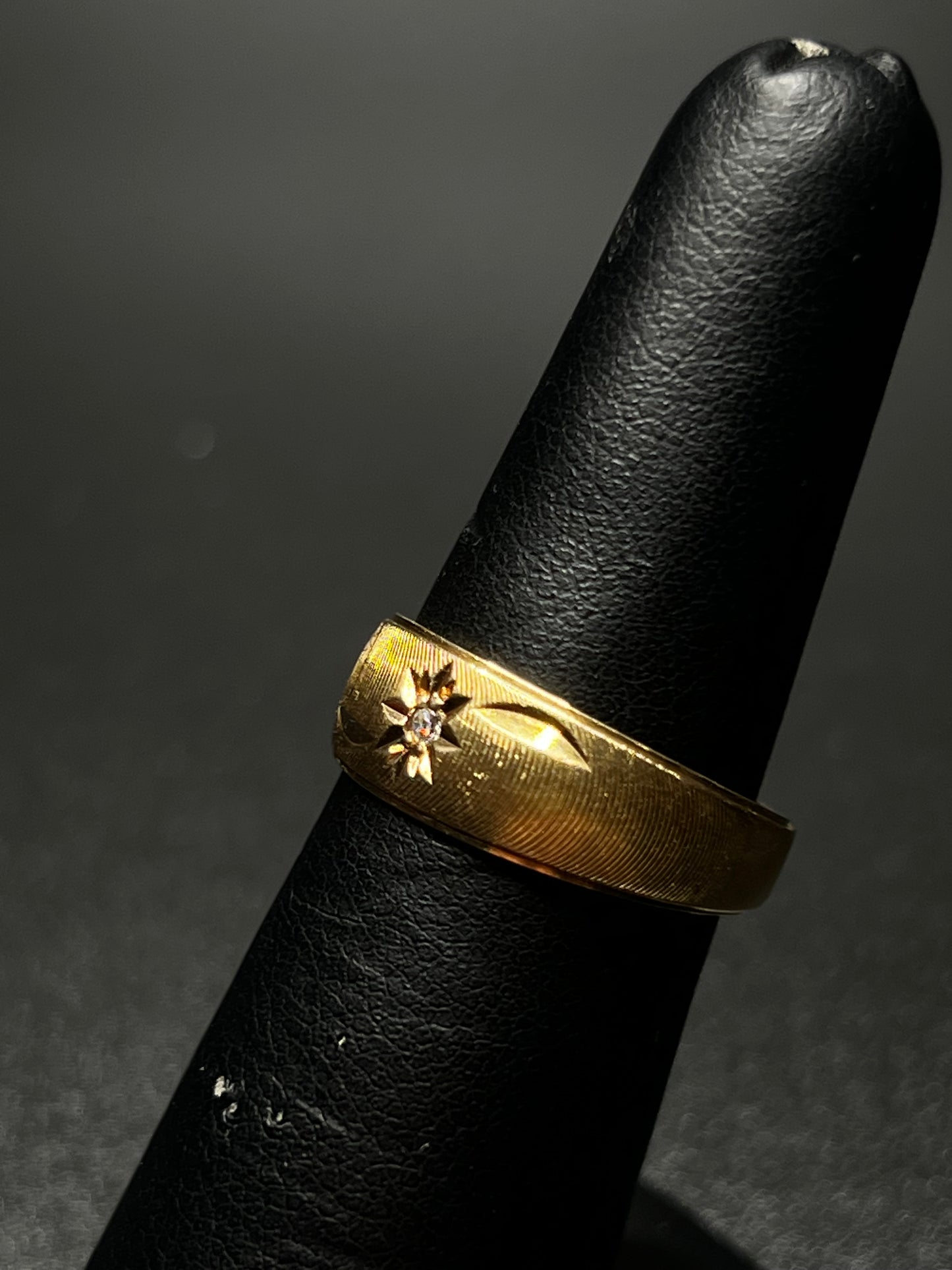 14Kt Gold Diamond Band