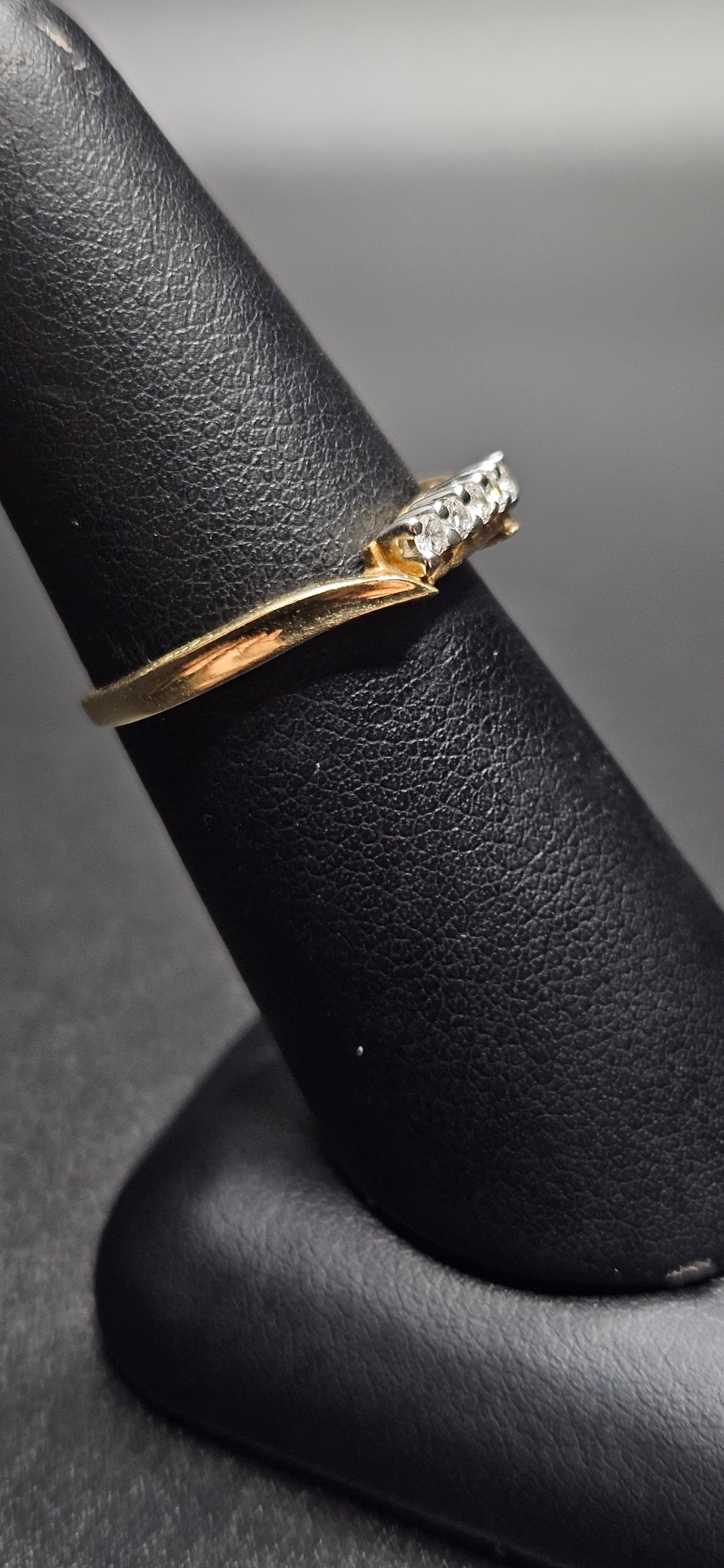 14Kt Gold Diamond Ring