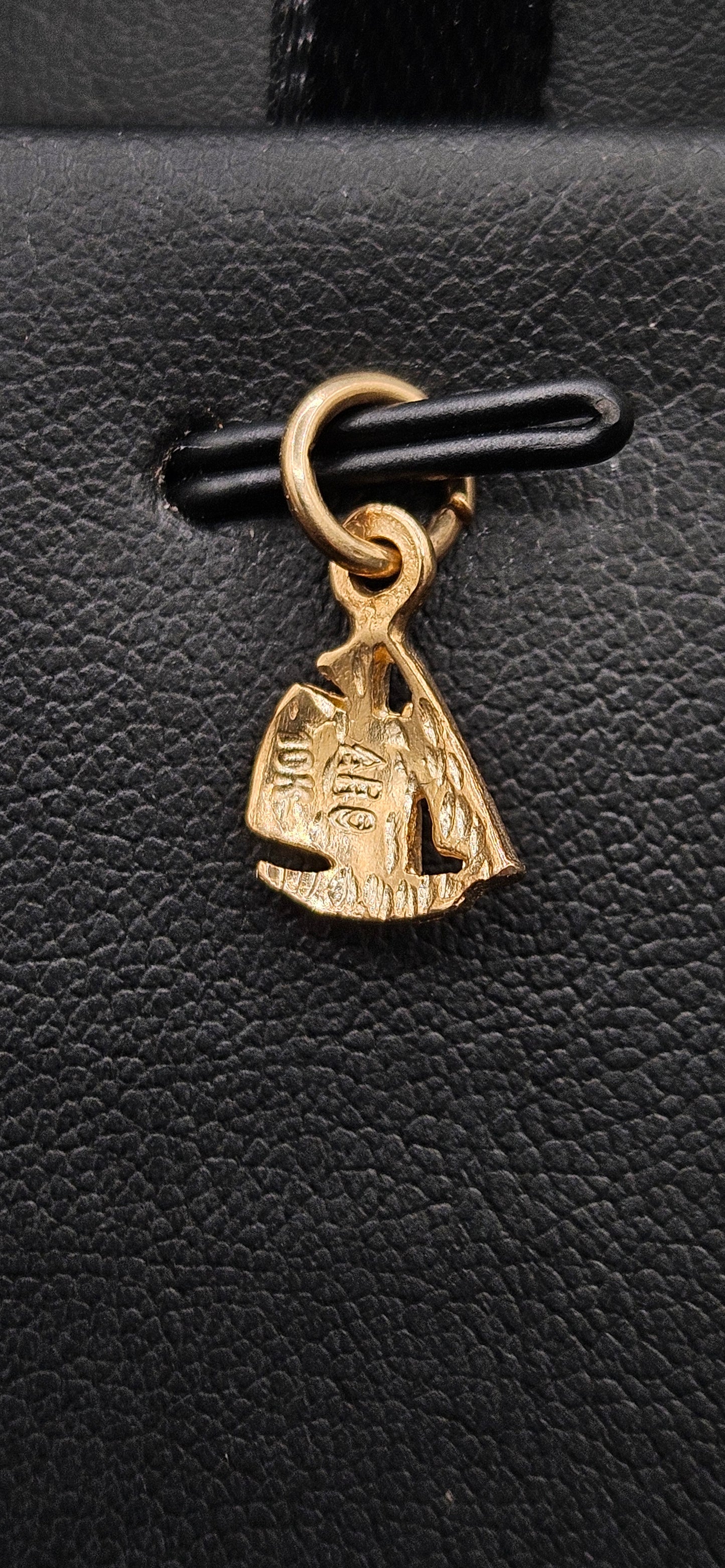 10Kt Gold Boat Pendant