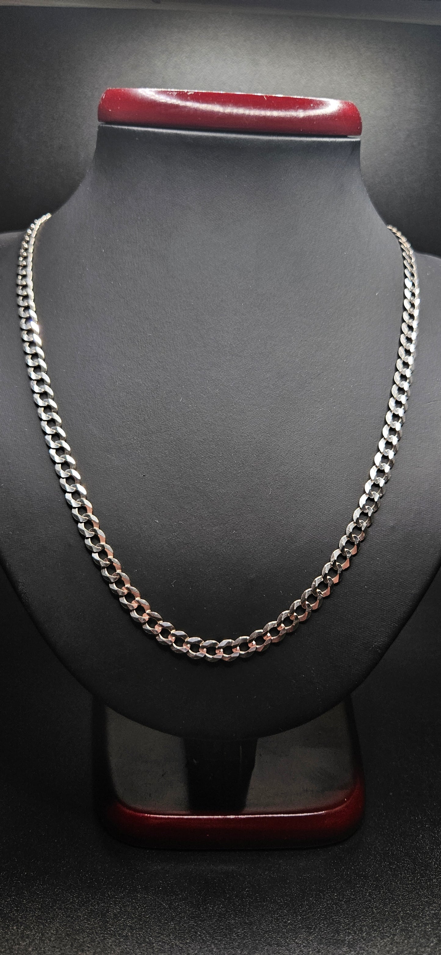 10Kt White Gold 22" 7mm Curb Link Chain