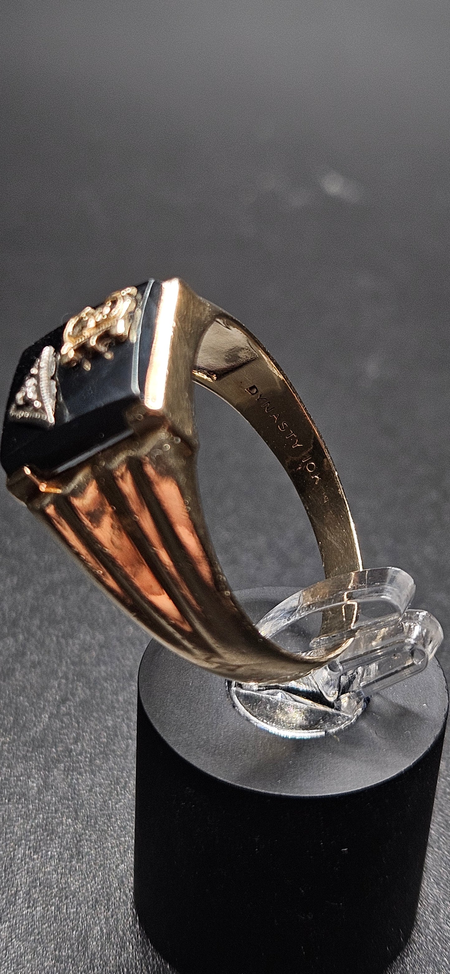 10Kt Gold Onyx Diamond "E" Ring