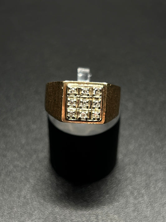 10-14Kt Gold Square Ring