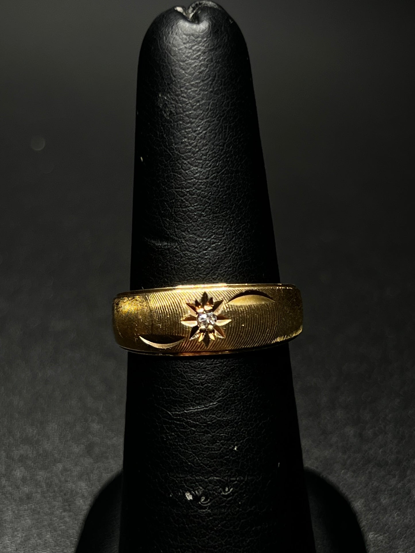 14Kt Gold Diamond Band