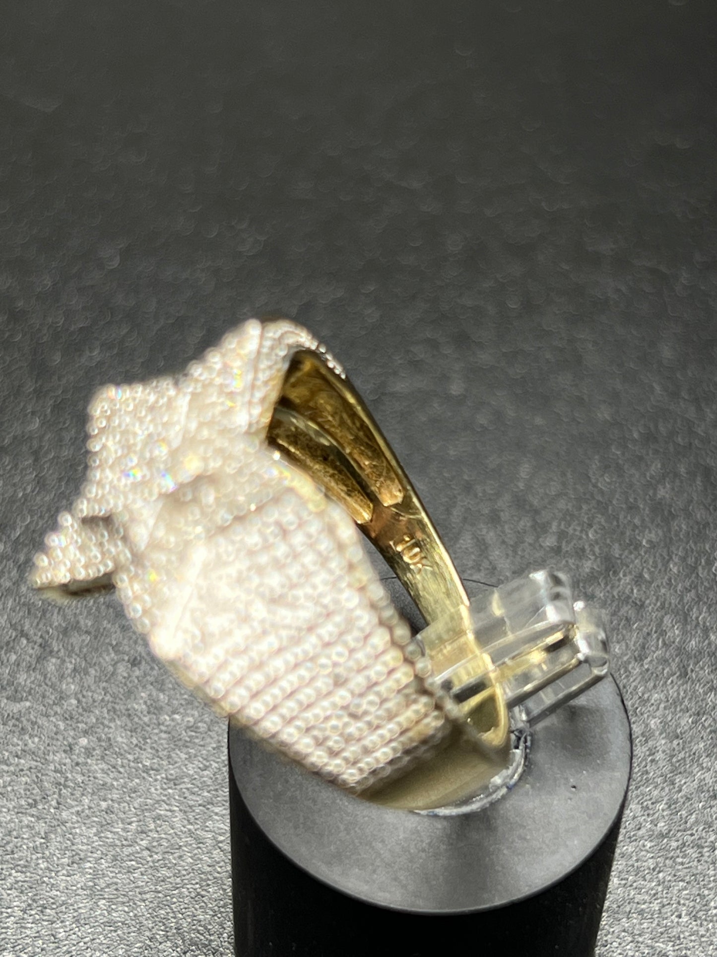 10Kt Gold Star Ring