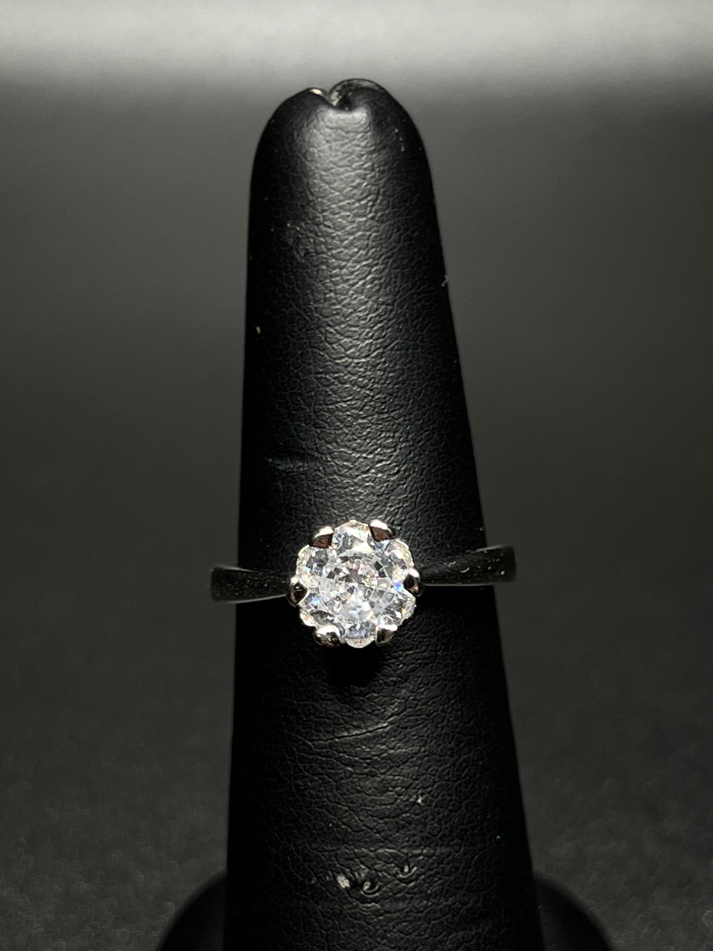 925 Sterling Silver Solitaire Ring