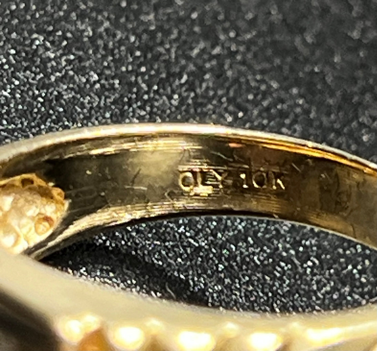 10Kt Gold Diamond Ring