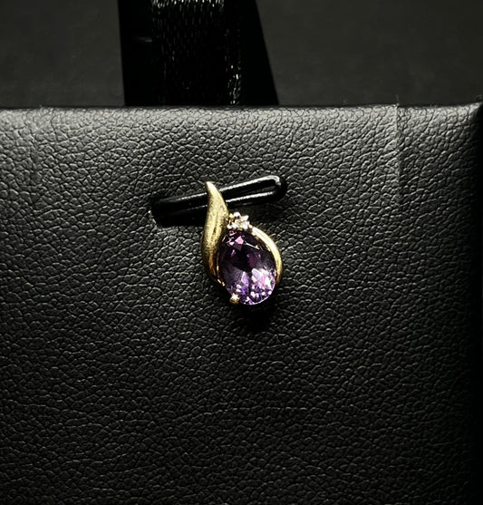 14Kt Gold Diamond Amethyst Pendant