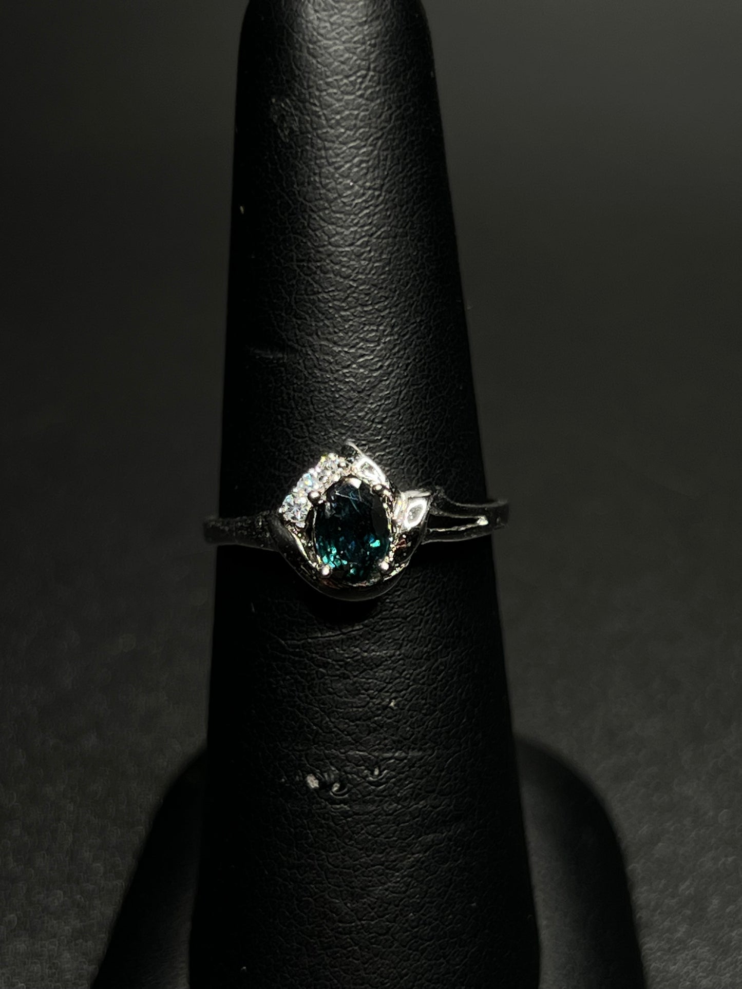 9Kt White Gold Sapphire Diamond Ring