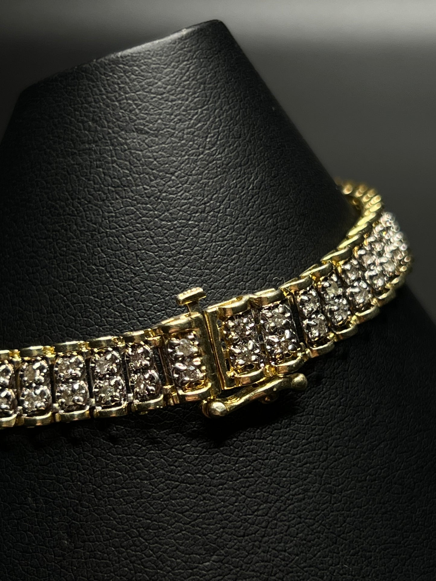 10Kt Gold 7.5" 7.1mm Double Row Diamond Tennis Bracelet