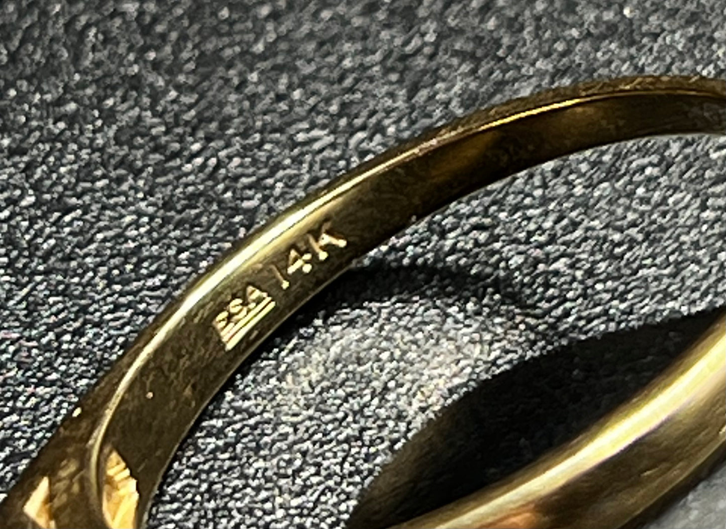 14Kt Gold Diamond Ring