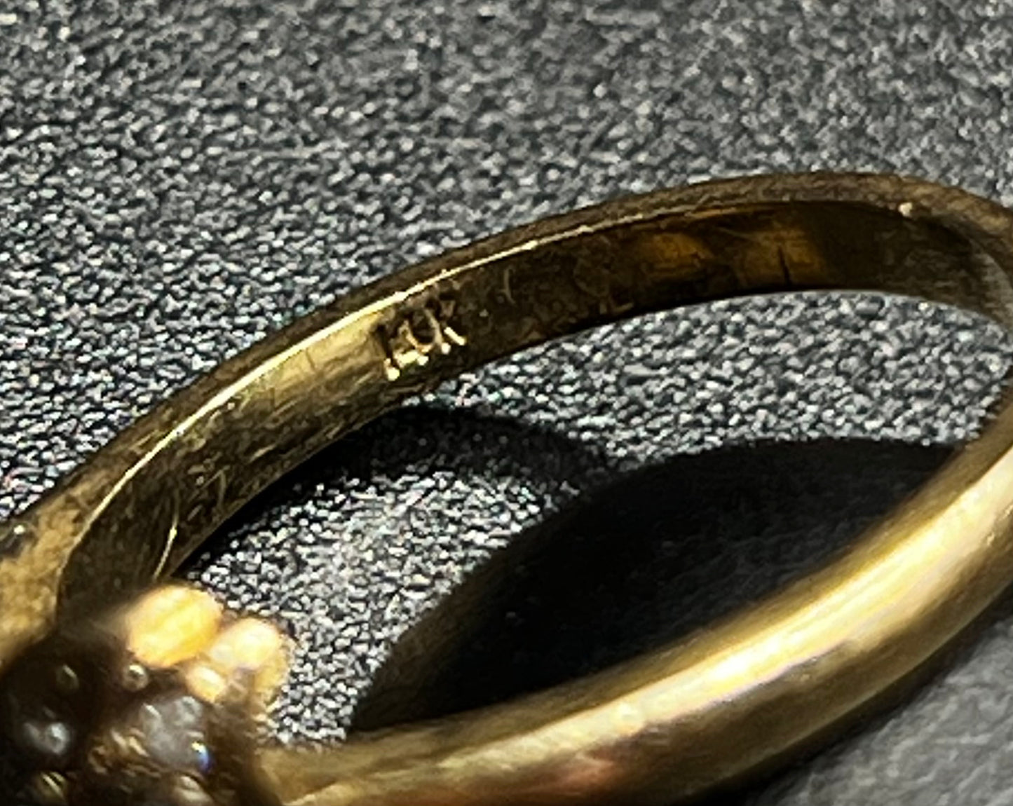 14Kt Gold Horseshoe Diamond Ring