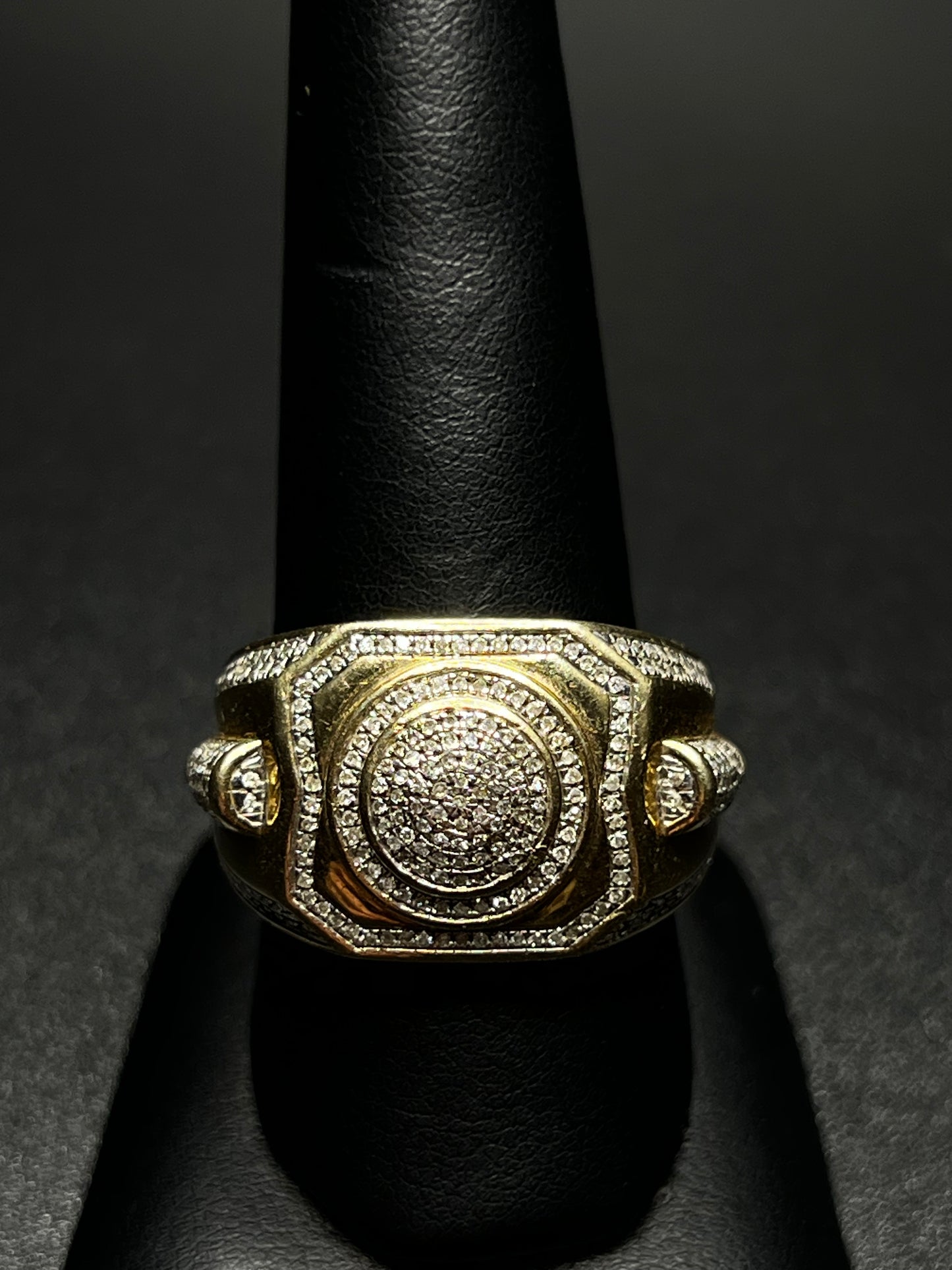 10Kt Gold Diamond Ring