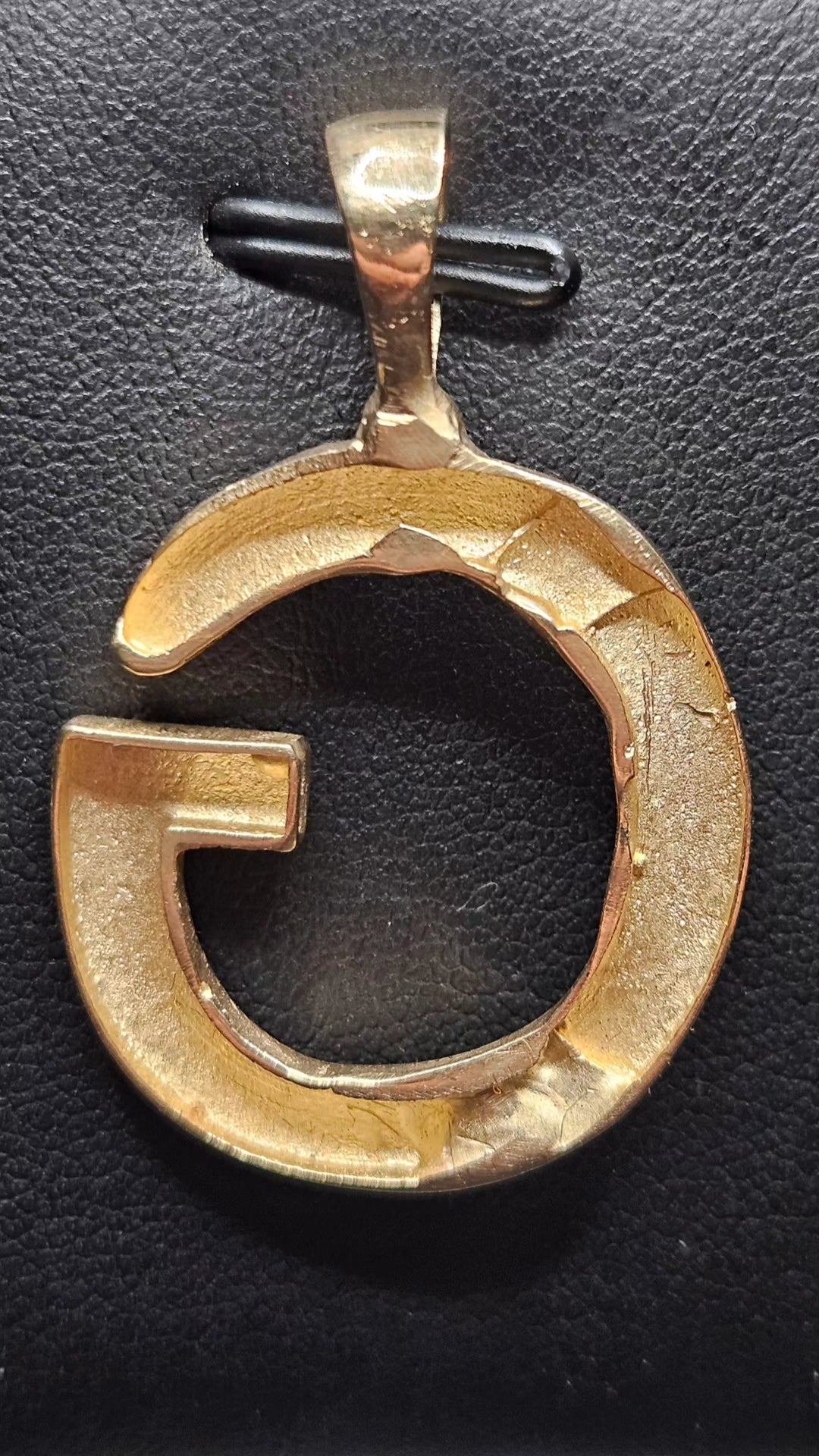 10Kt Gold "G" Pendant