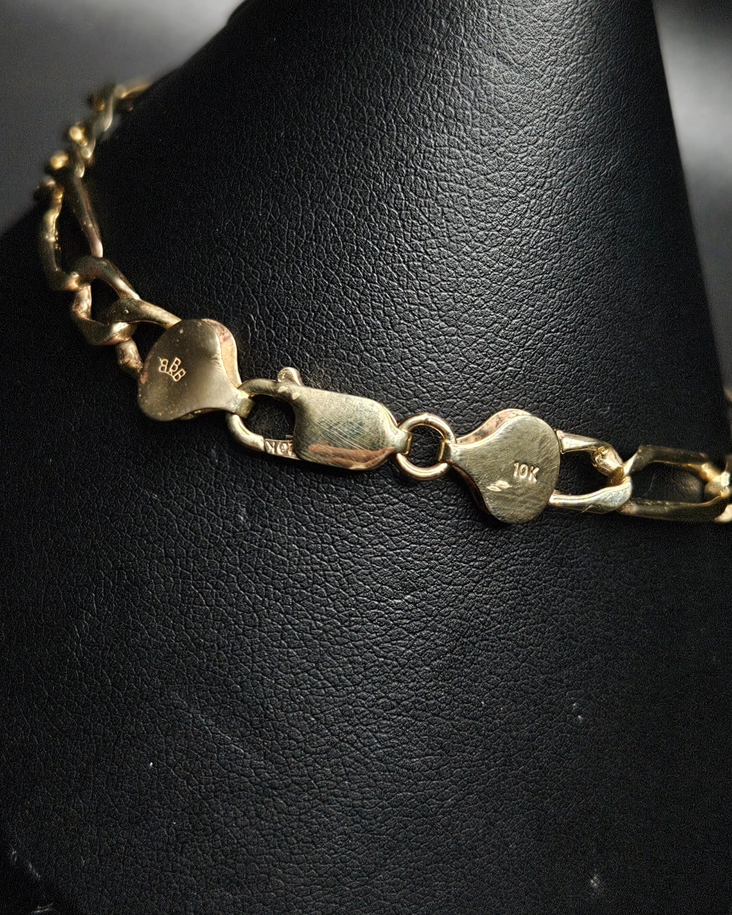 10Kt Gold 8.5" 5.4mm Figaro Link Bracelet