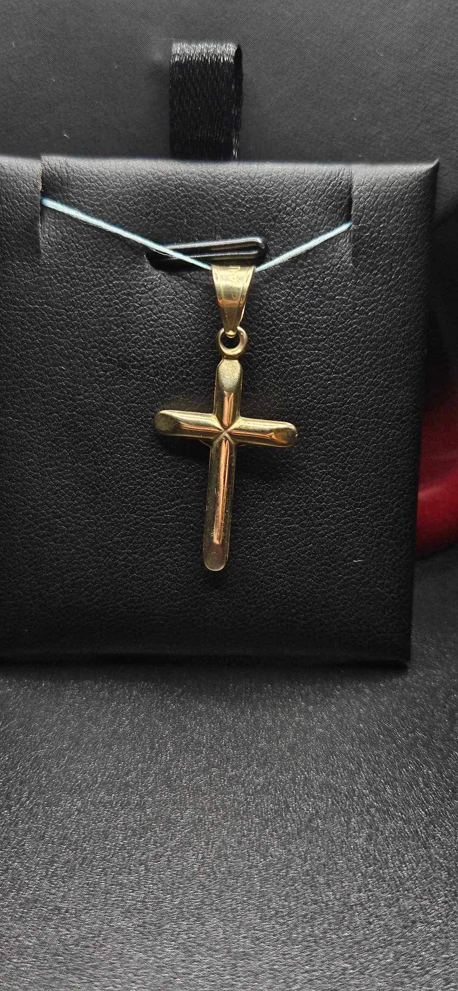 10Kt Gold Cross W/ Crucifix Pendant