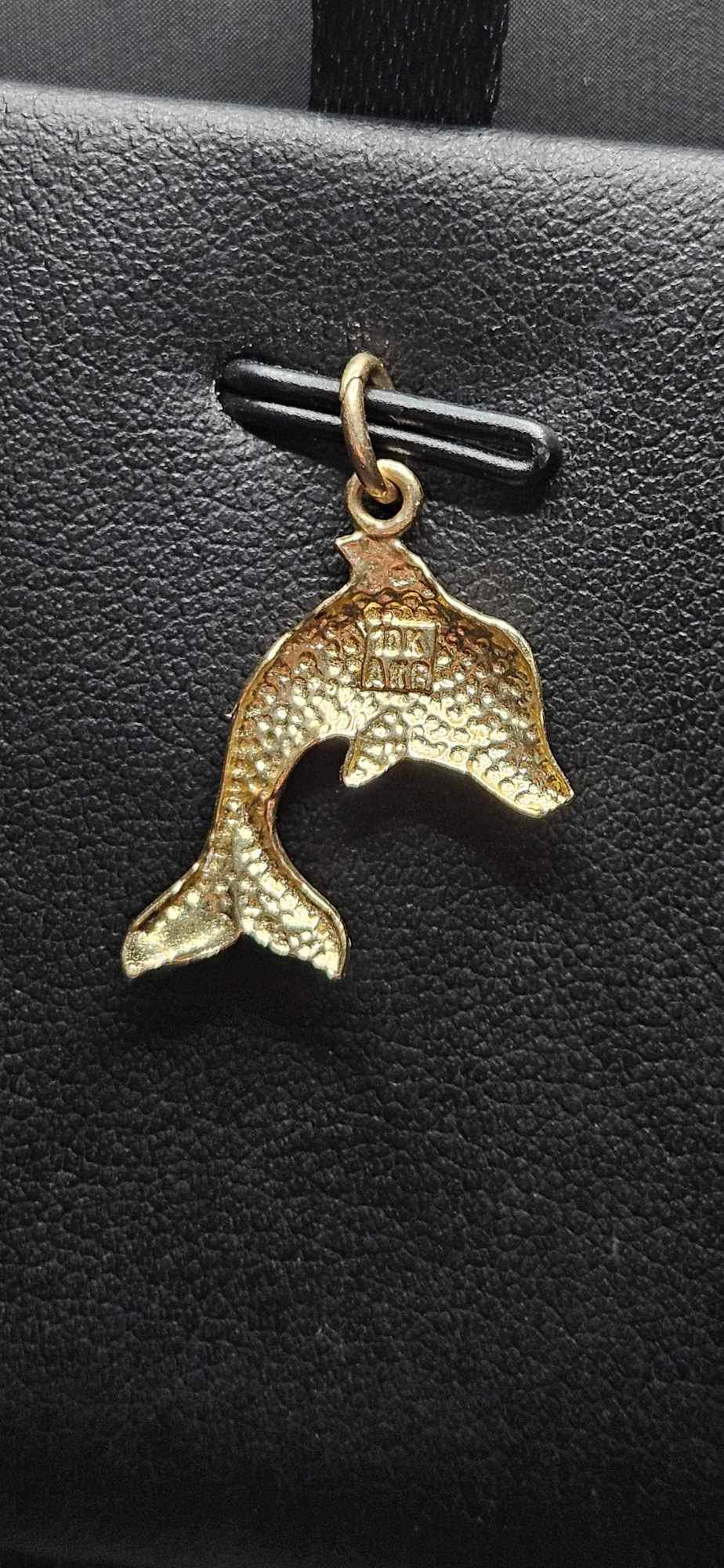 10Kt Gold Dolphin Pendant