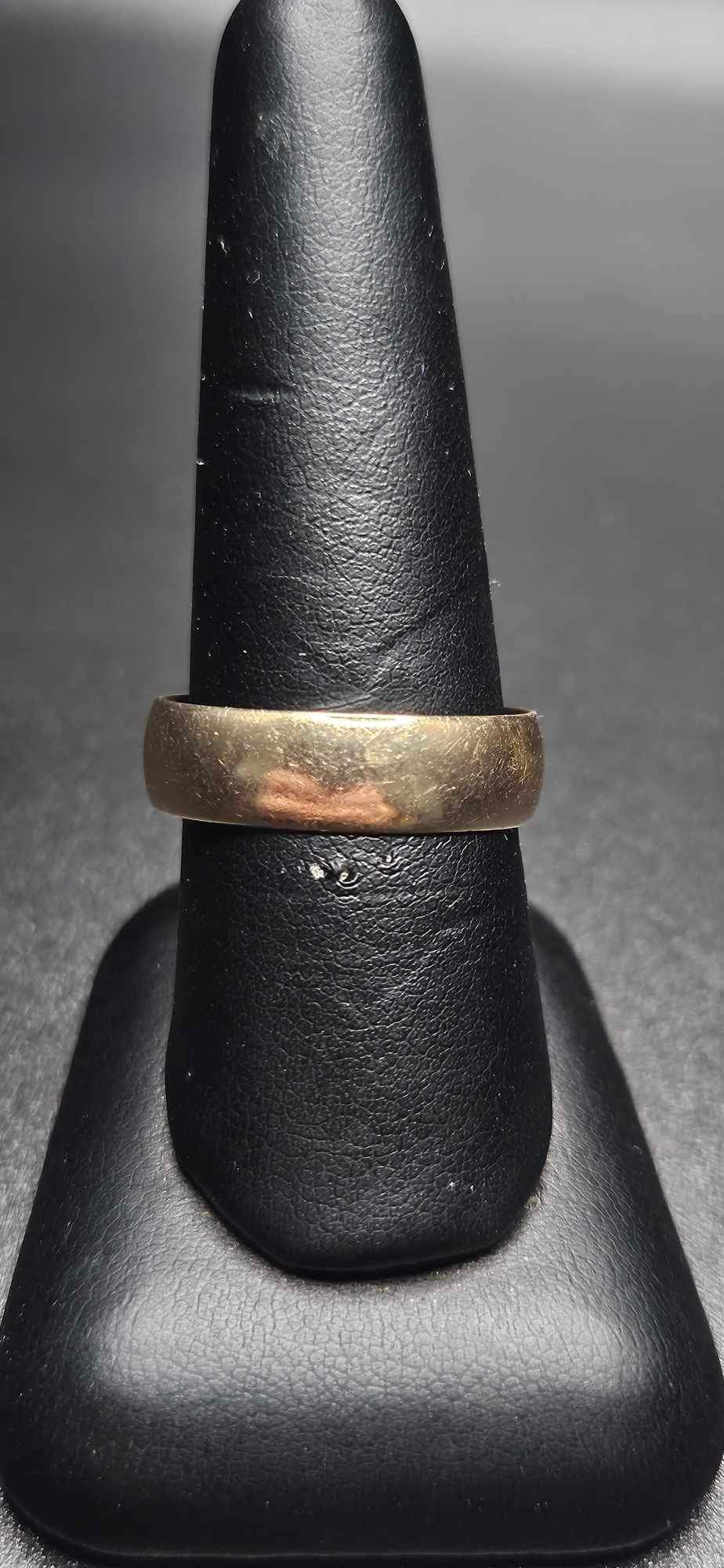 10Kt Gold Wedding Band Ring