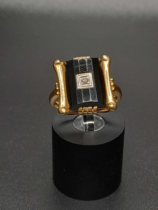 10Kt Gold Onyx Diamond Ring