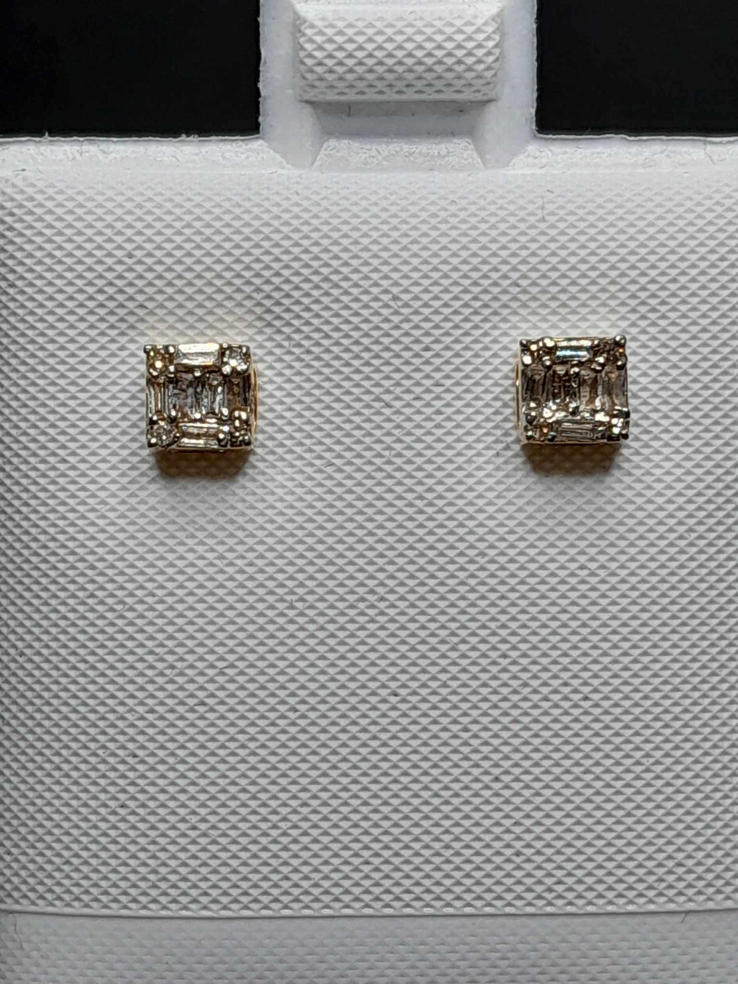 10Kt Gold Diamond Baguette Stud Earrings