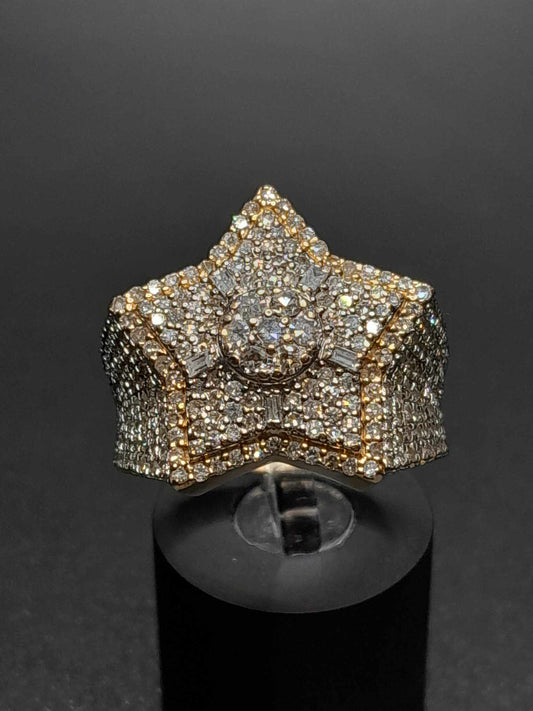 10Kt Gold Diamond Baguette Star Ring