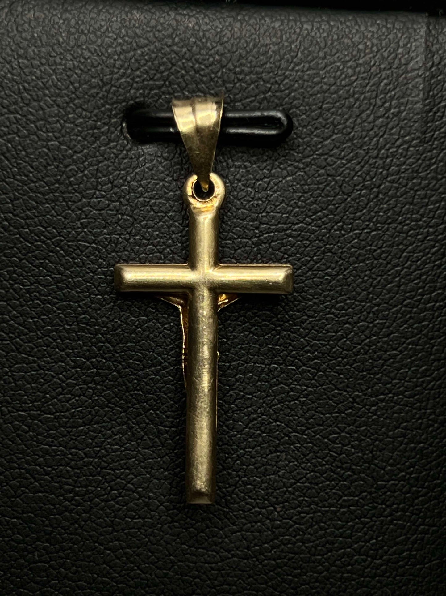 10Kt Gold Cross w/ Jesus Pendant