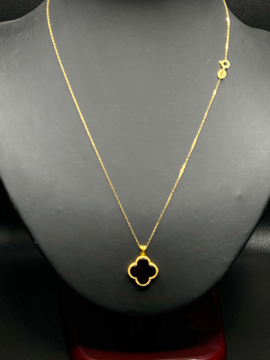 18Kt Gold Onyx VNC Pendant