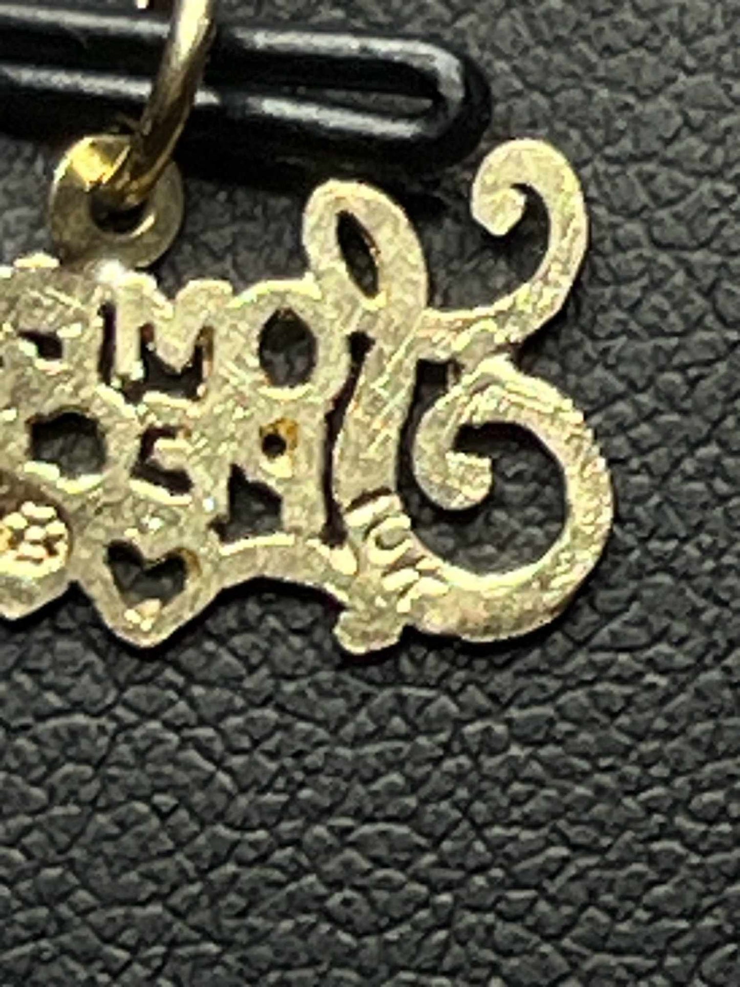 10Kt Gold "Someone Special" Pendant