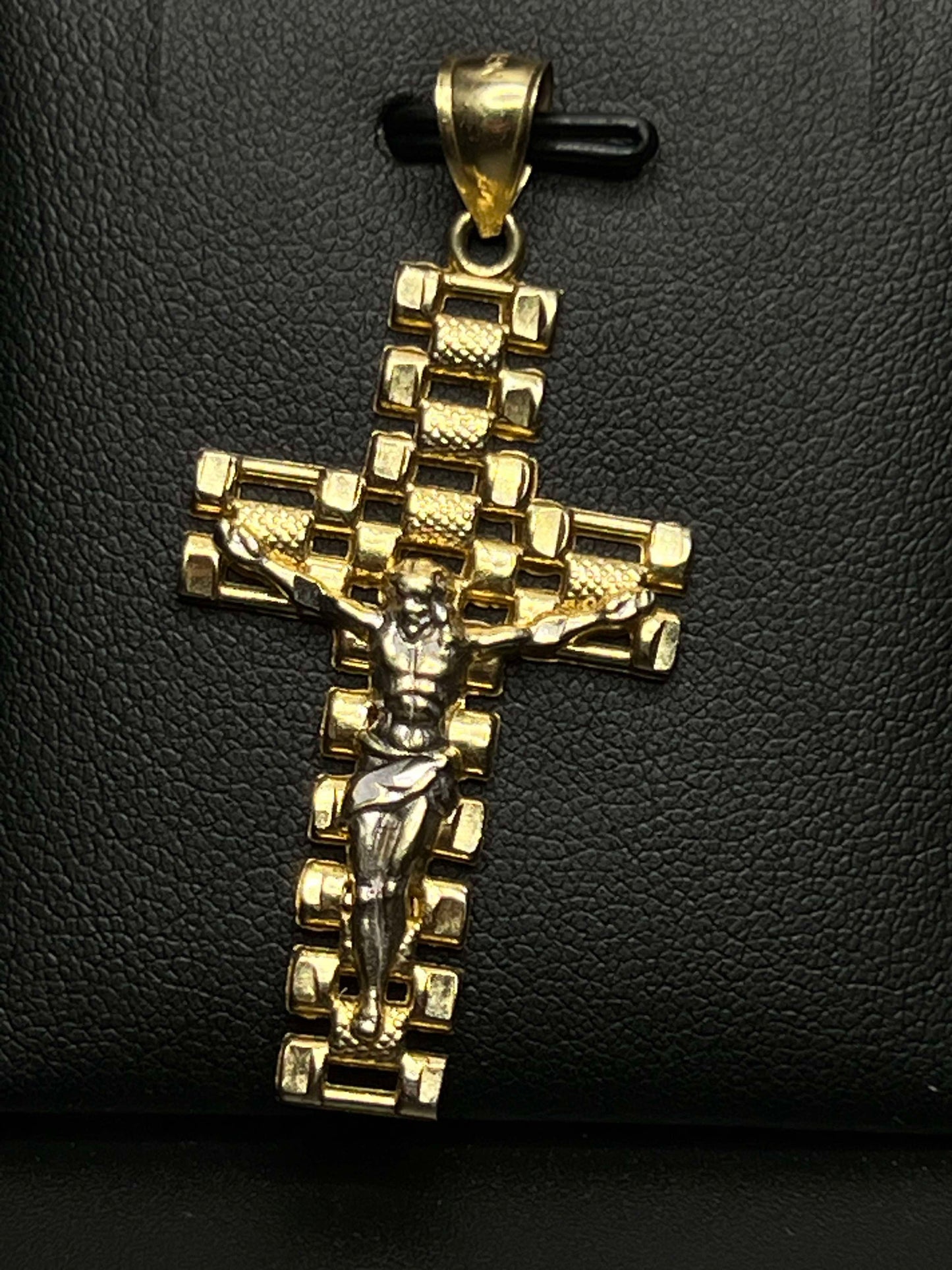 10Kt Gold Big Cross w/ Jesus