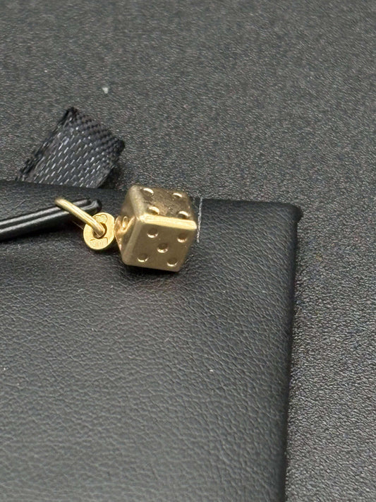 10Kt Gold Single Die Pendant