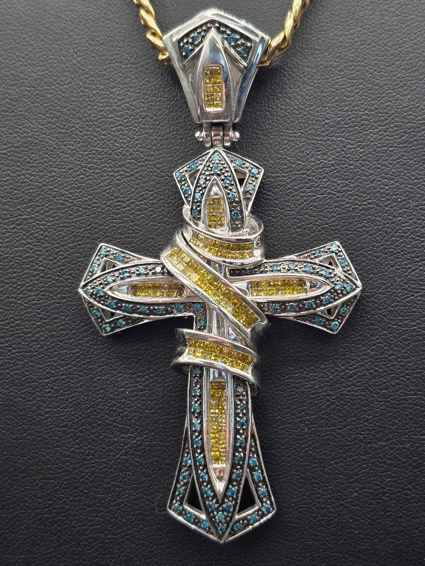 14Kt White Gold Multi Colour Diamond Cross Pendant