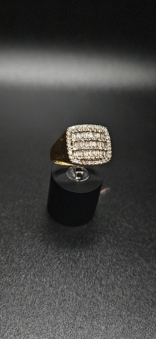 10Kt Gold Baguette Diamond Ring