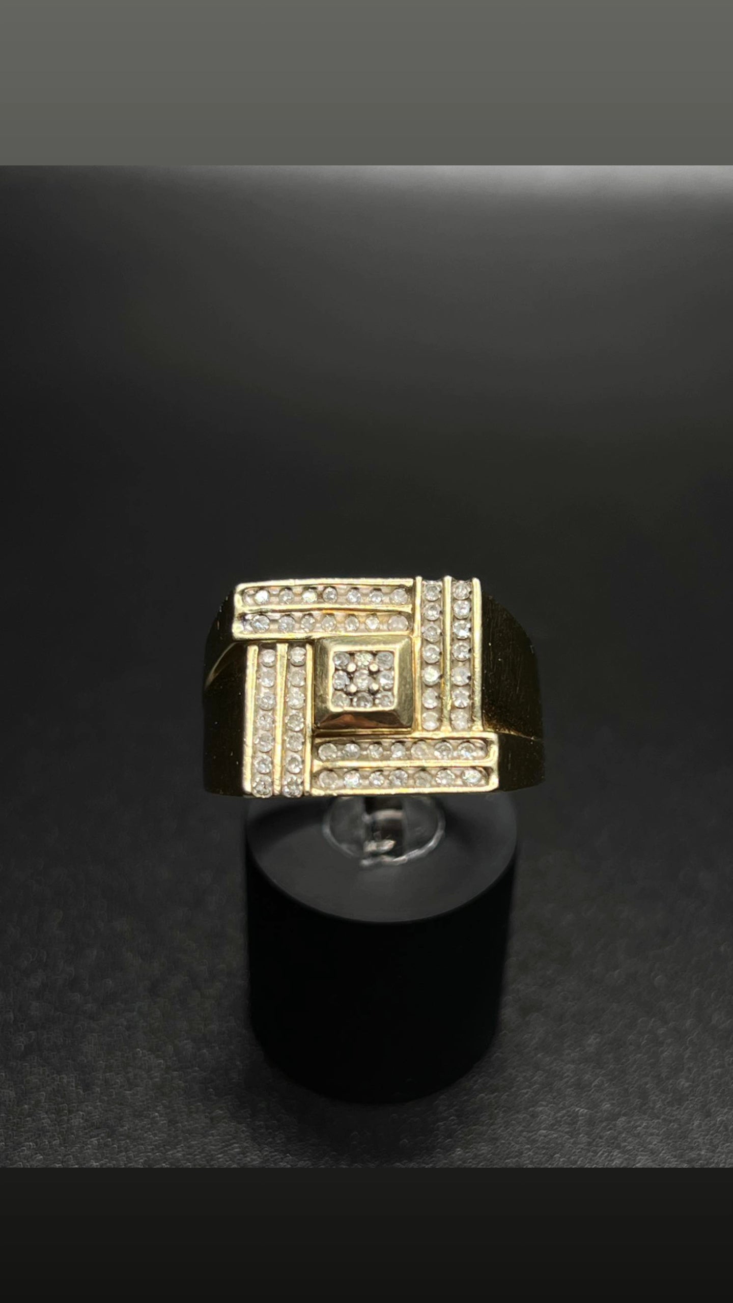 10Kt Gold Diamond Ring