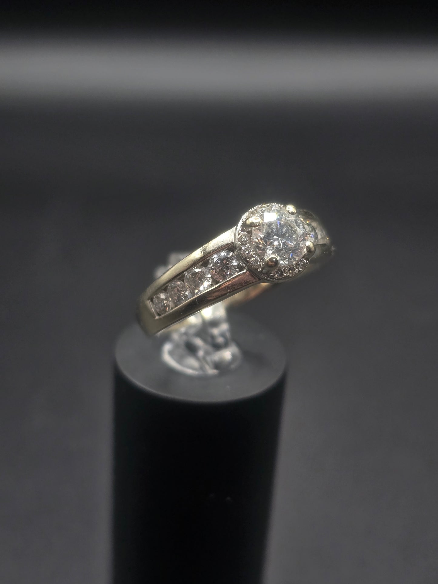 14kt White Gold Solitare Ring