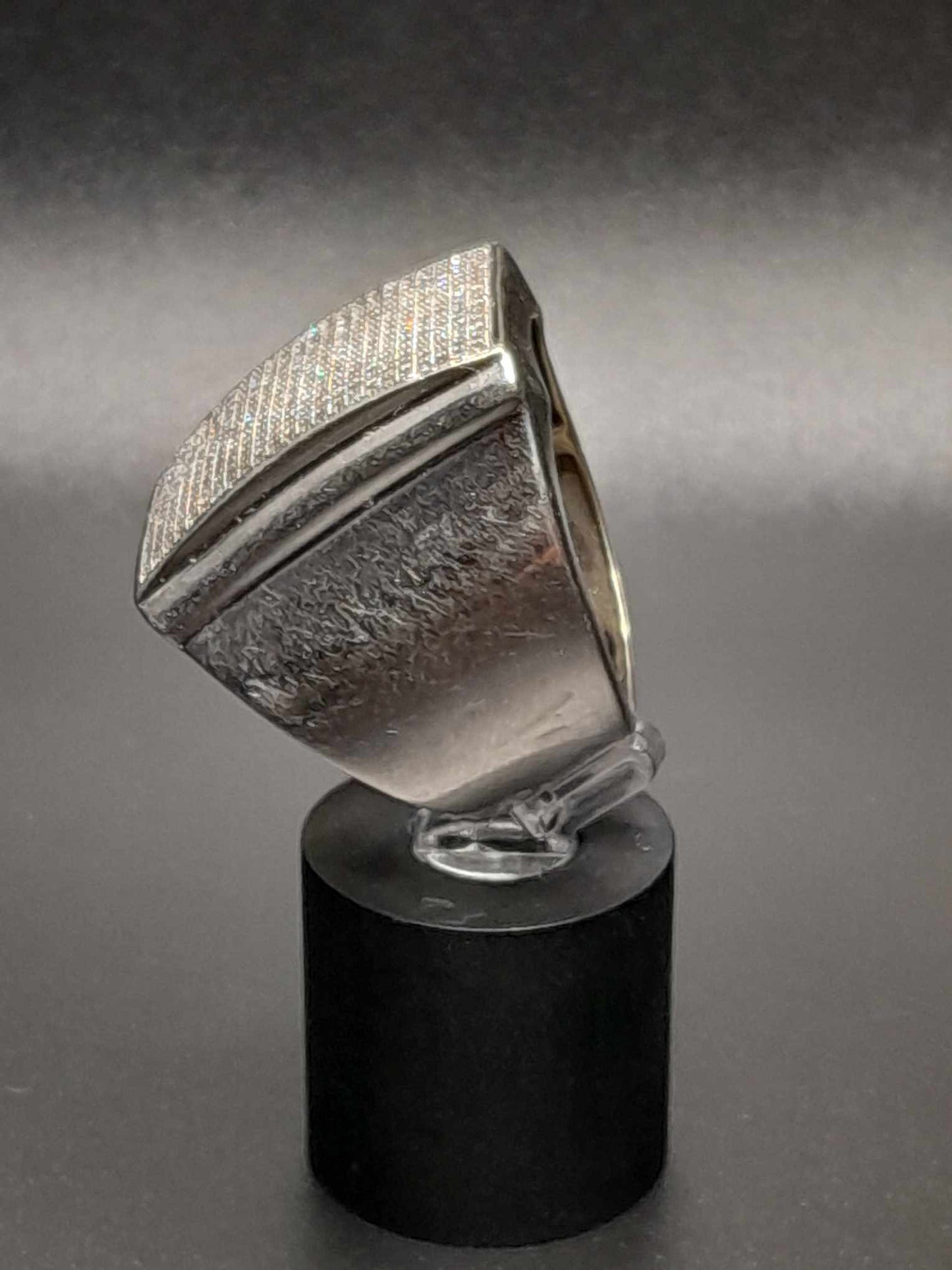 10Kt White Gold Diamond Ring