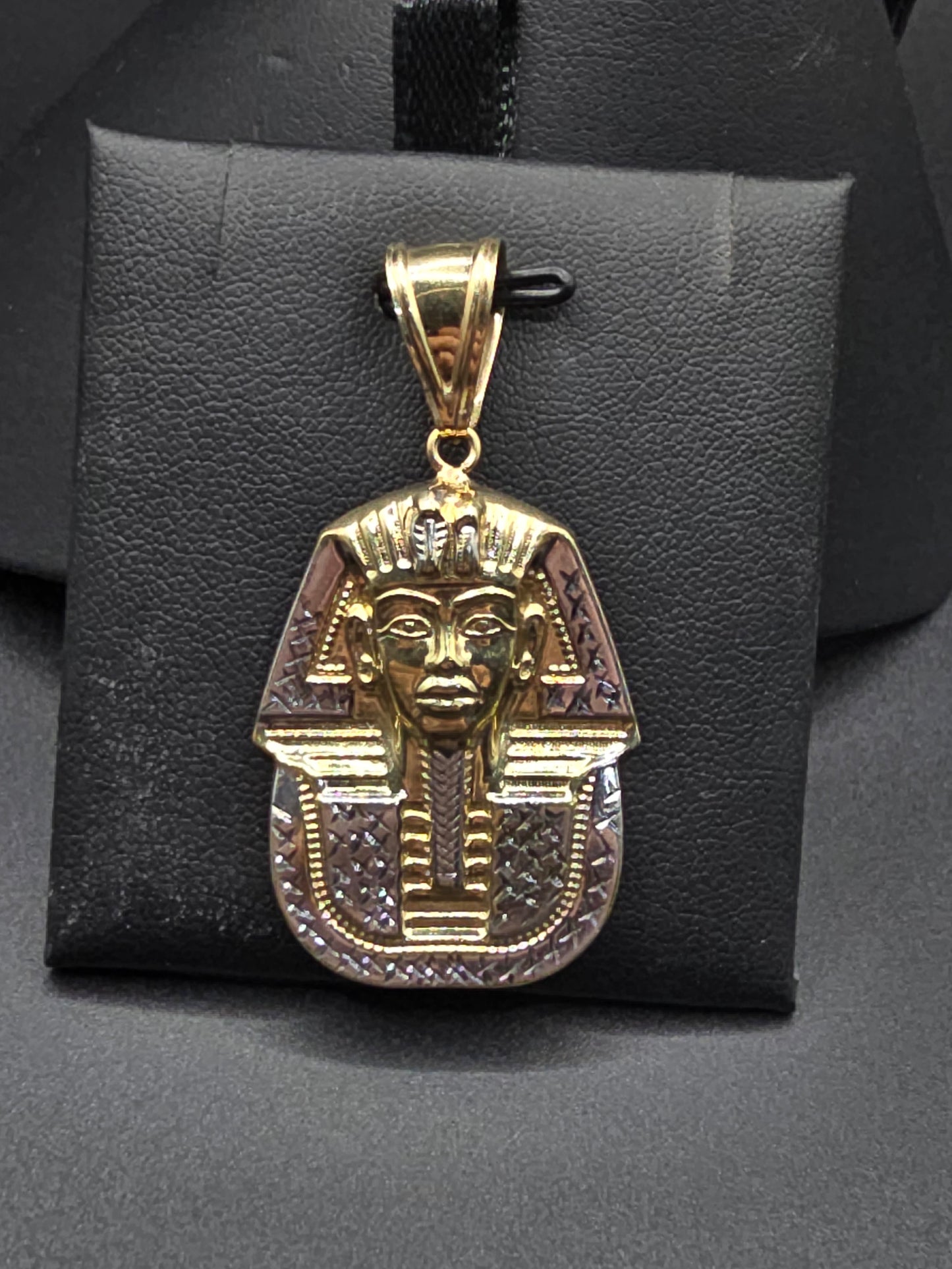 10kt Gold Pharoh Head