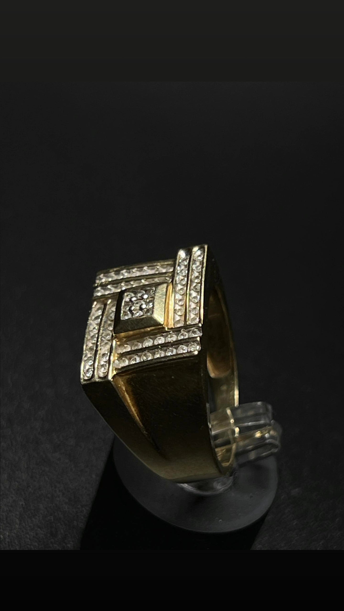 10Kt Gold Diamond Ring