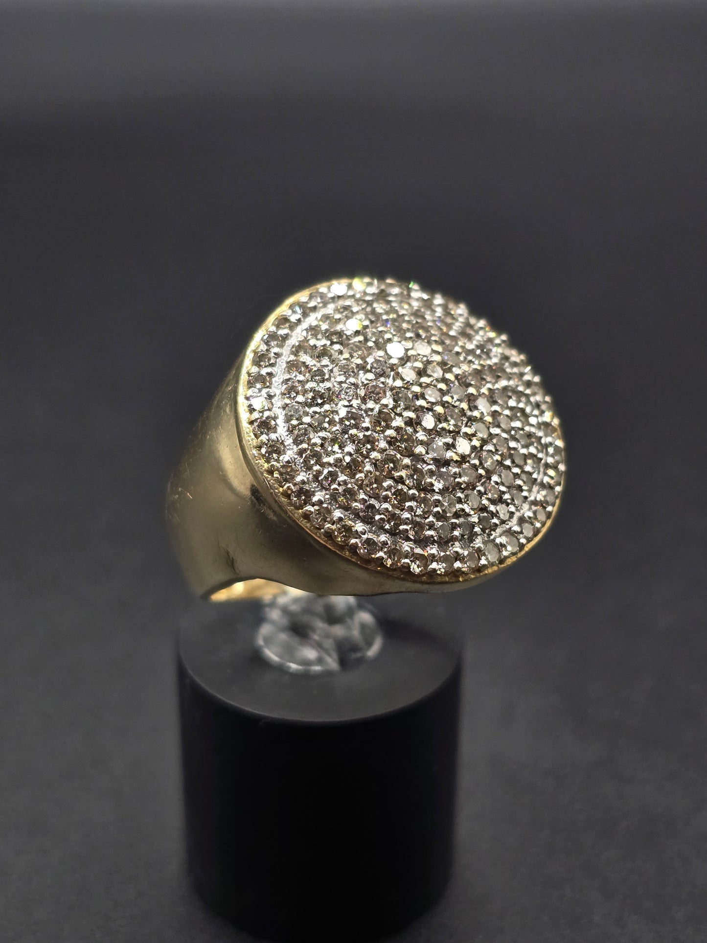 10kt Gold Diamond Circle Ring